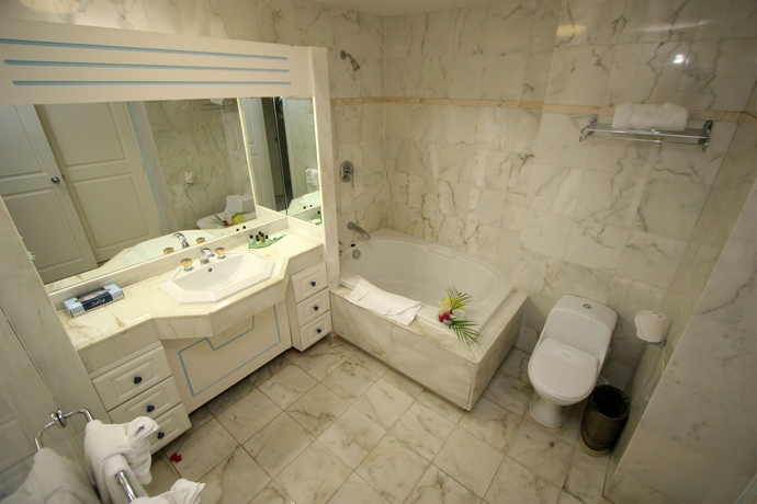 Imagen de la habitación del Hotel Sapphire Beach Club Resort. Foto 2