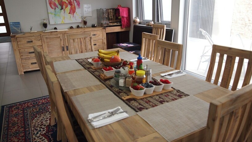 Imagen del bar/restaurante del Hotel Sapphire Chambre Bandb. Foto 18