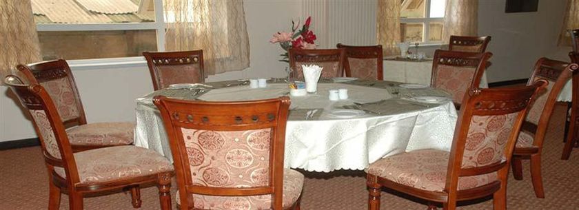 Imagen del bar/restaurante del Hotel Sapphire, DAR ES SALAAM. Foto 3