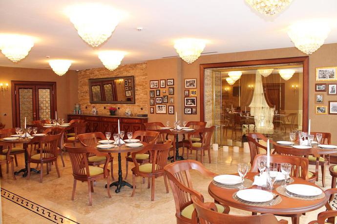 Imagen del bar/restaurante del Hotel Sapphire Inn, Baku. Foto 5