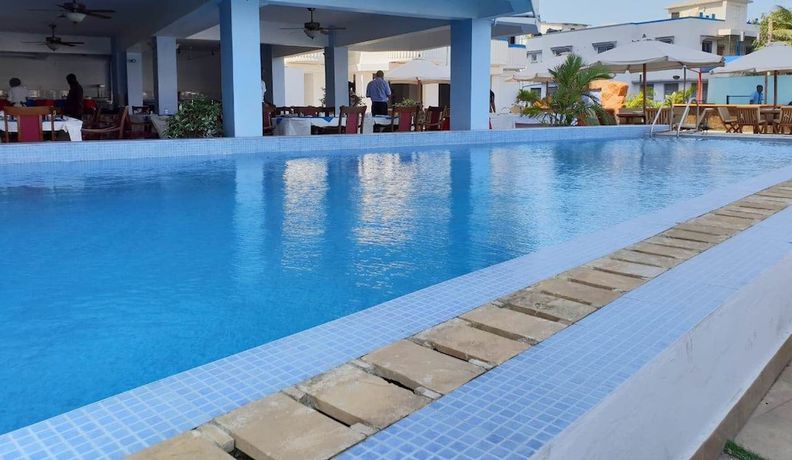 Imagen de la piscina del Hotel Sapphire, MOMBASA. Foto 20