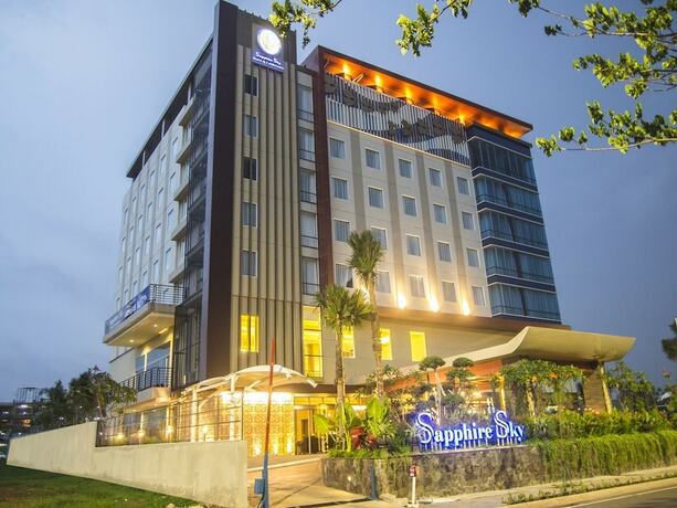 Imagen general del Hotel Sapphire Sky. Foto 3