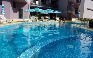 Imagen de la piscina del Hotel Sapphire, Sunny Beach. Foto 3