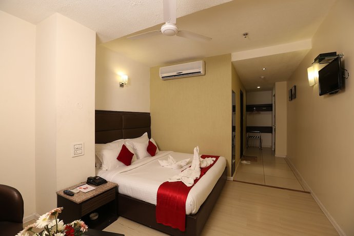 Imagen de la habitación del Hotel Sapphire, Zirakpur. Foto 12