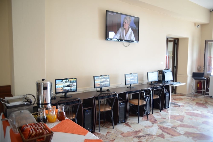 Imagen de los interiores del Hotel Sappho, Chliar&aacute;. Foto 8