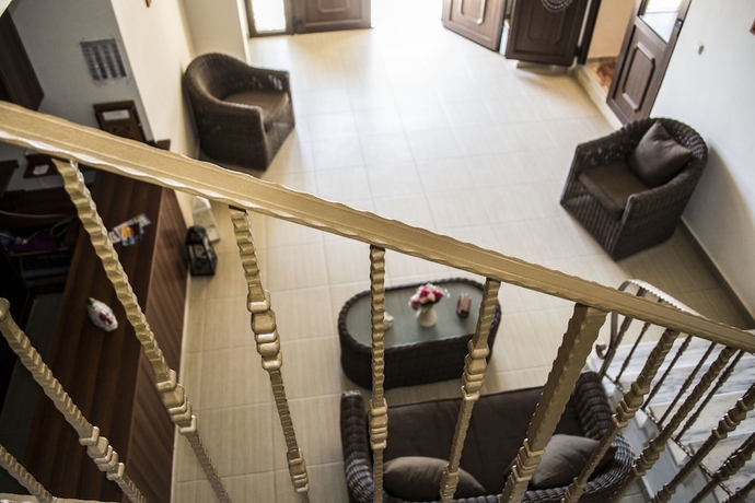 Imagen de los interiores del Hotel Sappho, Chliar&aacute;. Foto 10