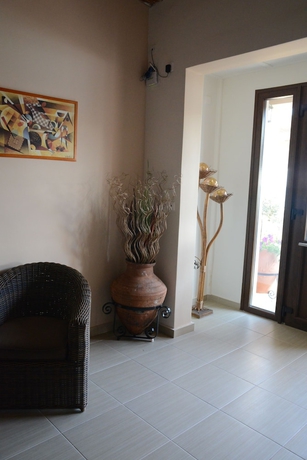 Imagen de los interiores del Hotel Sappho, Chliar&aacute;. Foto 13