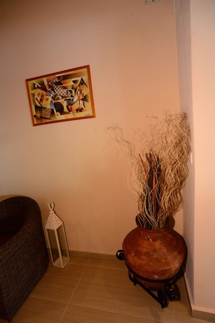 Imagen de los interiores del Hotel Sappho, Chliar&aacute;. Foto 14
