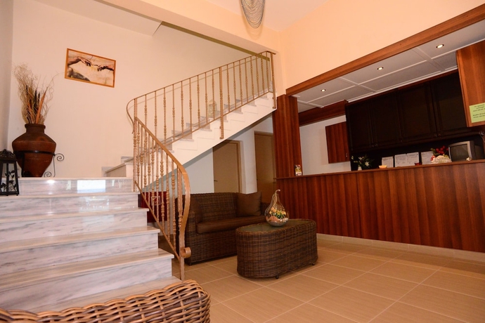 Imagen de los interiores del Hotel Sappho, Chliar&aacute;. Foto 16