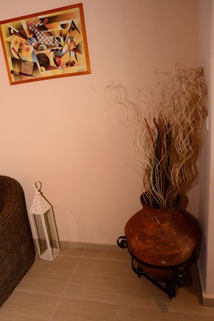 Imagen de los interiores del Hotel Sappho, Chliar&aacute;. Foto 17