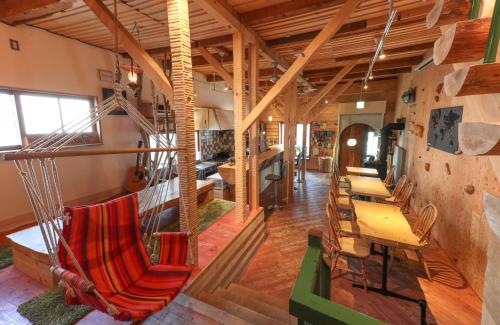 Imagen de la habitación del Hotel SappoLodge. Foto 10