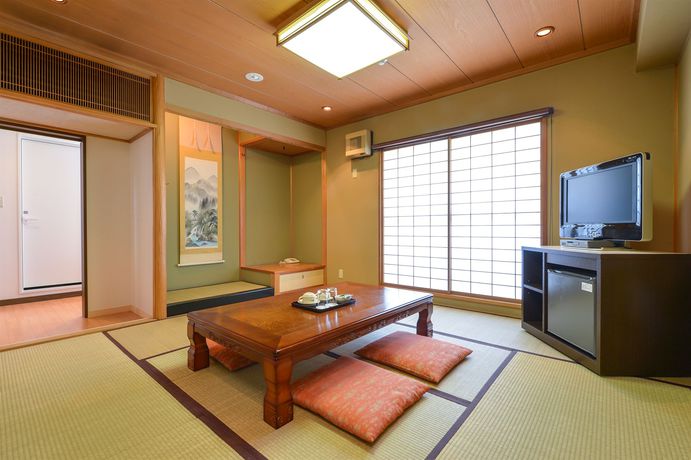Imagen del bar/restaurante del Hotel Sapporo Clark. Foto 4