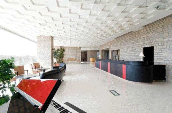 Imagen de los interiores del Hotel Sapporo Kitahiroshima Classe. Foto 19