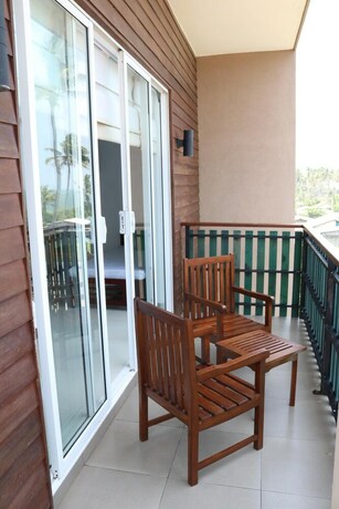 Imagen de la habitación del Hotel Saprin Beach. Foto 15