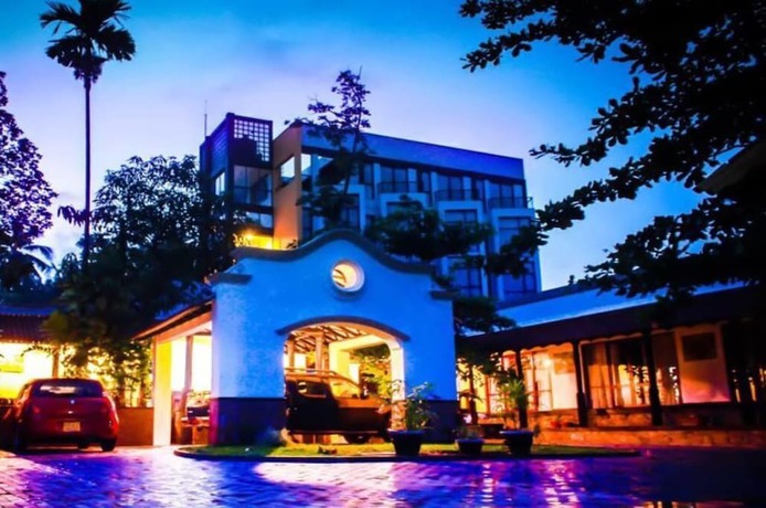 Imagen general del Hotel Sapthapadhi. Foto 1