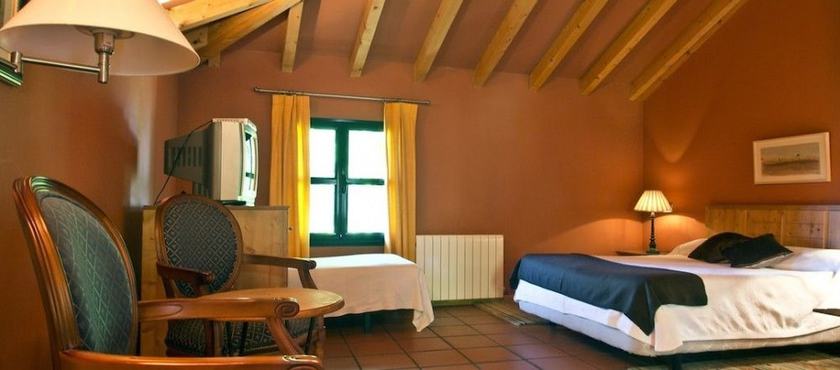 Imagen de la habitación del Hotel Sara De Ur. Foto 10