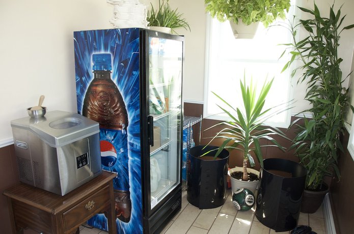 Imagen de los interiores del Hotel Sara Glen Motel. Foto 16