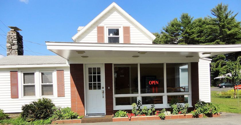 Imagen de los interiores del Hotel Sara Glen Motel. Foto 20