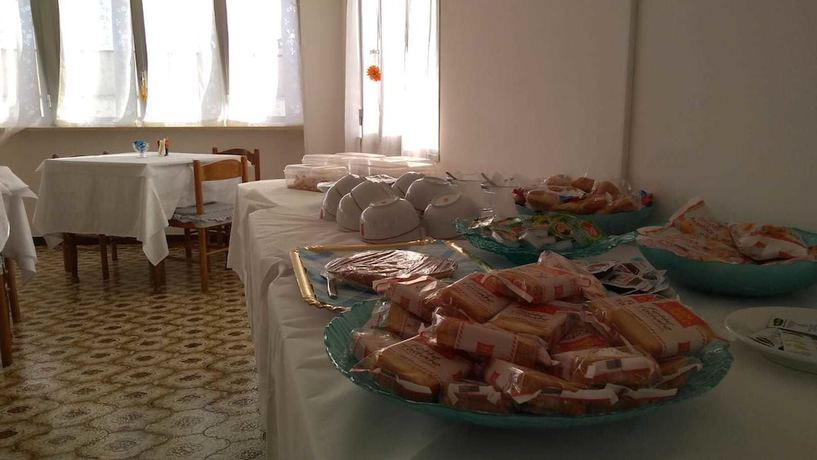 Imagen del bar/restaurante del Hotel Sara, Santa Maria Al Bagno. Foto 3