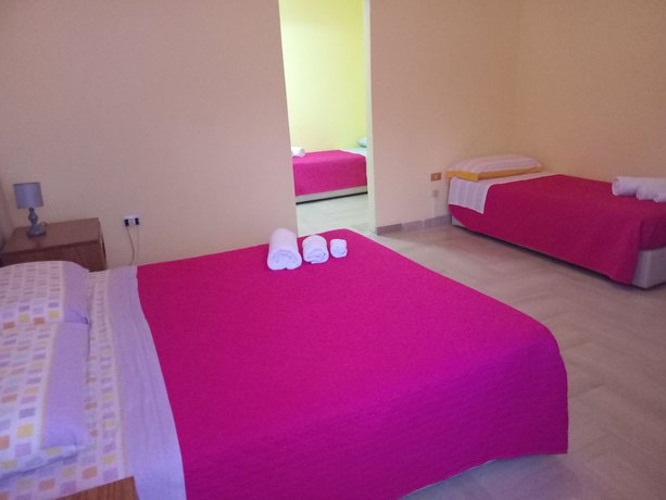 Imagen de la habitación del Hotel Sara, Santa Maria Al Bagno. Foto 14