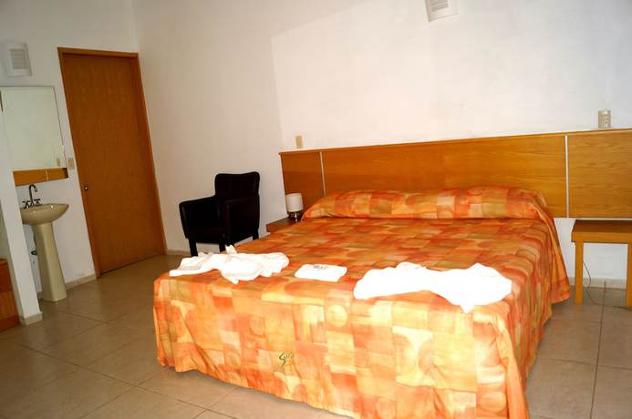 Imagen de la habitación del Hotel Sara Suites Ixtapa. Foto 7