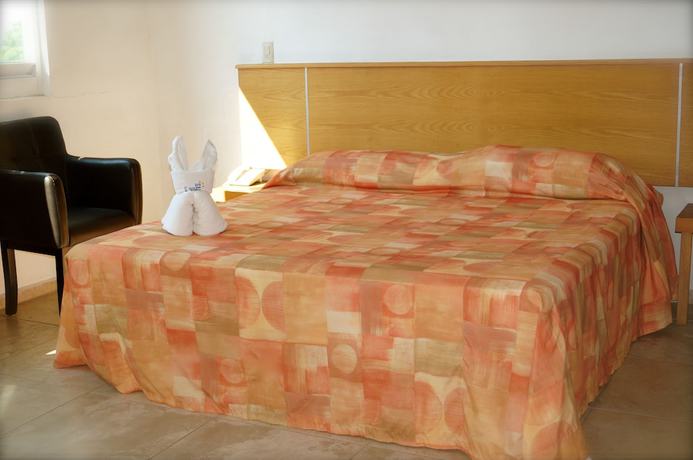 Imagen de la habitación del Hotel Sara Suites Ixtapa. Foto 11