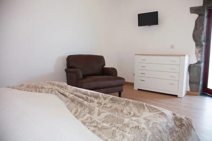 Imagen de la habitación del Hotel Sara Village. Foto 3