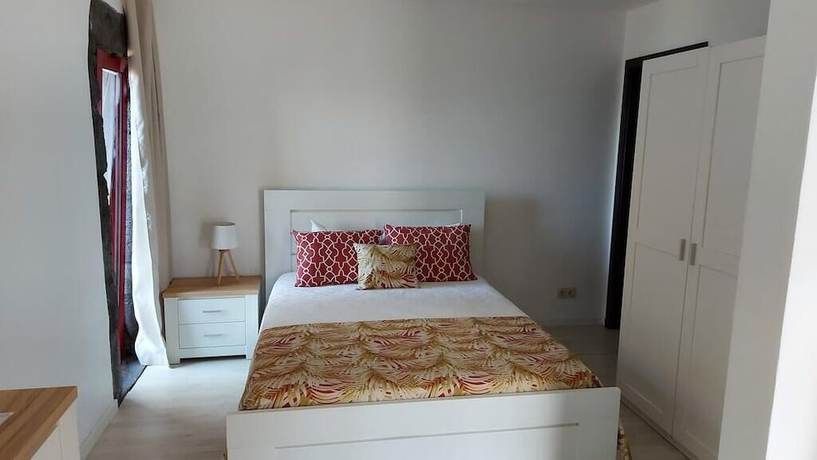 Imagen de la habitación del Hotel Sara Village. Foto 15