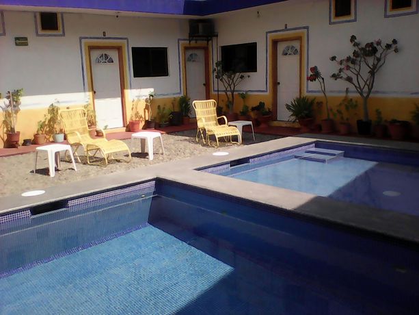 Imagen de los interiores del Hotel Sarabi Barra De Navidad. Foto 9