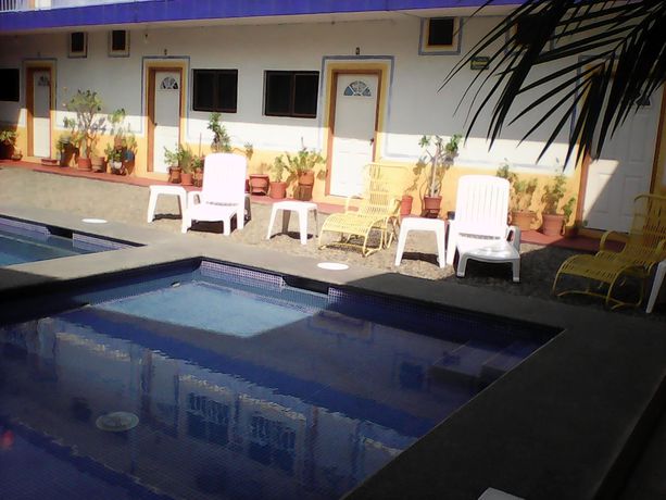Imagen general del Hotel Sarabi Barra De Navidad. Foto 4