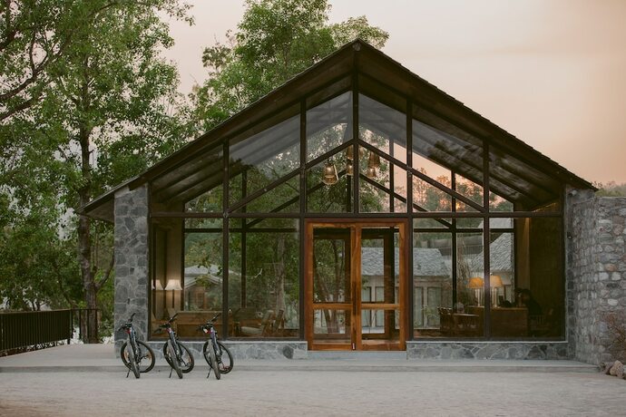 Imagen general del Hotel Saraca Resort and Spa Corbett. Foto 14