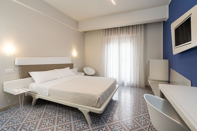 Imagen de la habitación del Hotel Saracen Sands & Congress Centre - Palermo. Foto 10