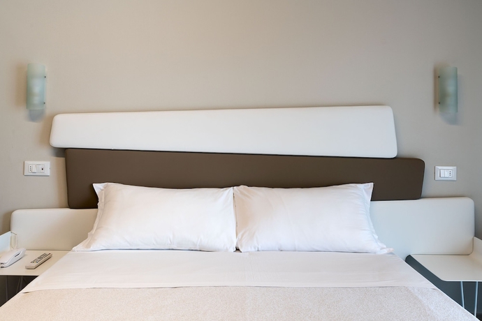 Imagen de la habitación del Hotel Saracen Sands & Congress Centre - Palermo. Foto 11