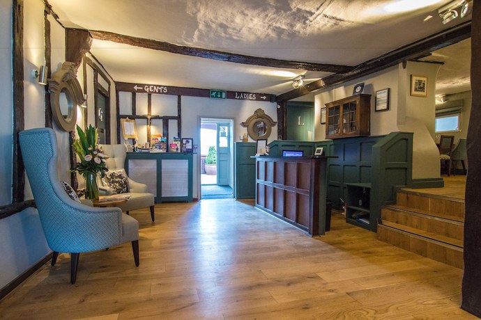 Imagen de los interiores del Hotel Saracens Head. Foto 18