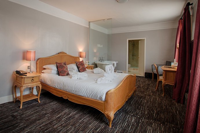 Imagen de la habitación del Hotel Saracens Head. Foto 15