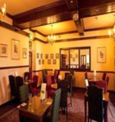 Imagen general del Hotel Saracens Head Towcester By Greene King Inns. Foto 4