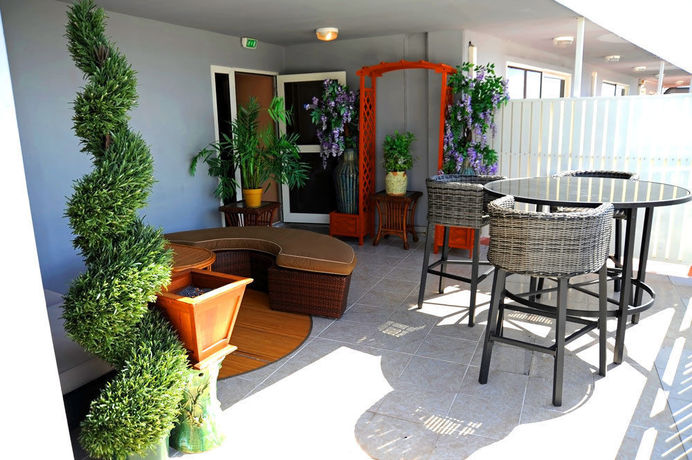 Imagen de la habitación del Hotel Sarah Nui. Foto 15