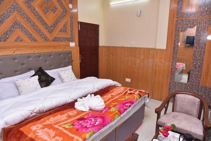 Imagen de la habitación del Hotel Sarahan Holliday Inn. Foto 3
