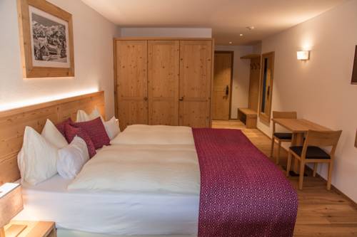 Imagen de la habitación del Hotel Sarain Active Mountain Resort. Foto 11