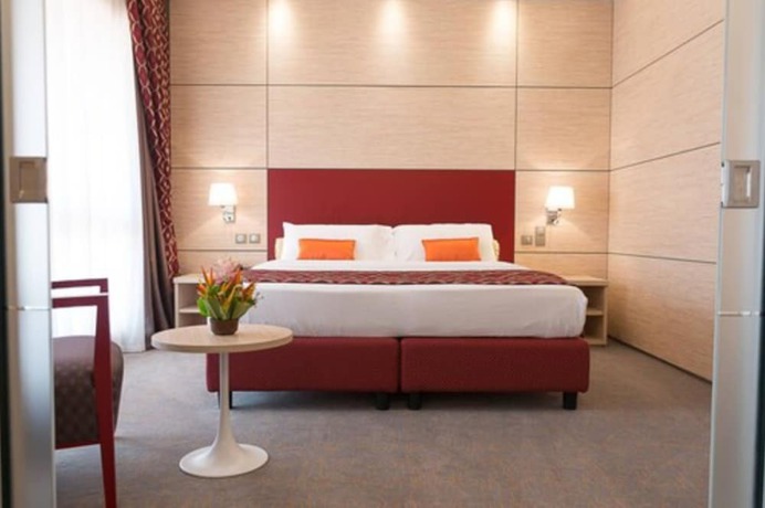 Imagen de la habitación del Hotel Sarakawa. Foto 10