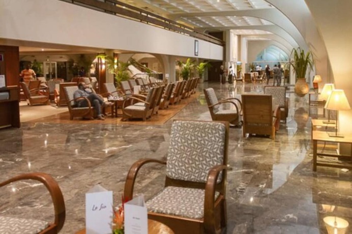 Imagen de los interiores del Hotel Sarakawa. Foto 19