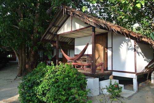 Imagen de la habitación del Hotel Sarana Bungalows. Foto 13