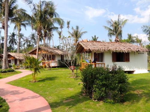 Imagen de la habitación del Hotel Sarana Bungalows. Foto 16