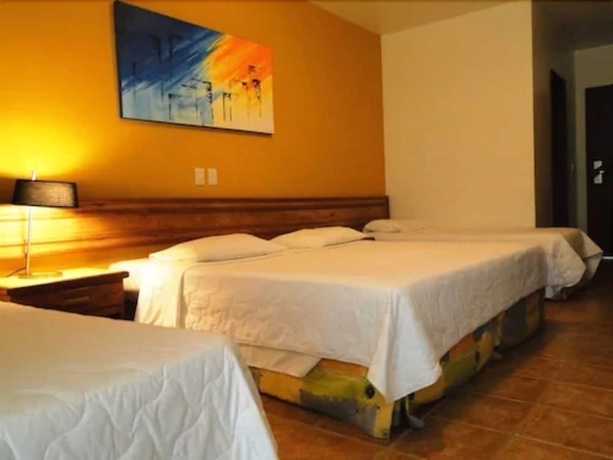 Imagen de la habitación del Hotel Sarana Praia. Foto 5
