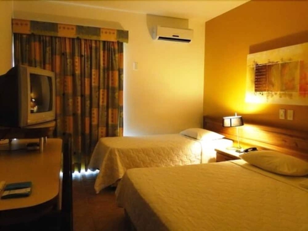 Imagen de la habitación del Hotel Sarana Praia. Foto 10