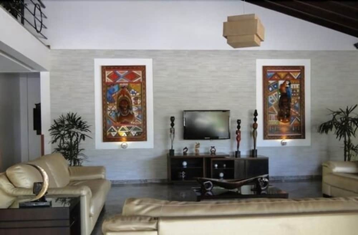 Imagen del bar/restaurante del Hotel Sarana Praia. Foto 4