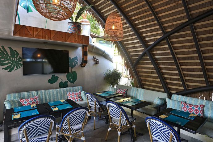 Imagen del bar/restaurante del Hotel Saranda Boutique. Foto 4