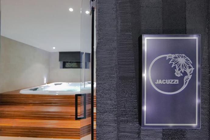 Imagen de los interiores del Hotel Saranda Butrinti, Affiliated by Melia. Foto 13