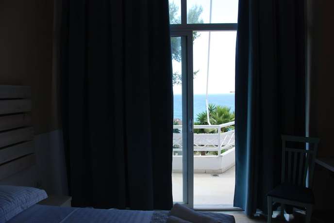 Imagen de la habitación del Hotel Saranda. Foto 5