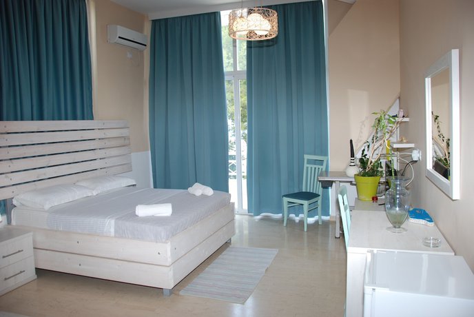 Imagen de la habitación del Hotel Saranda. Foto 6